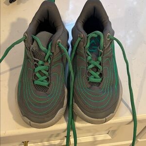 Nike Kids Sneakers in Gray and Green